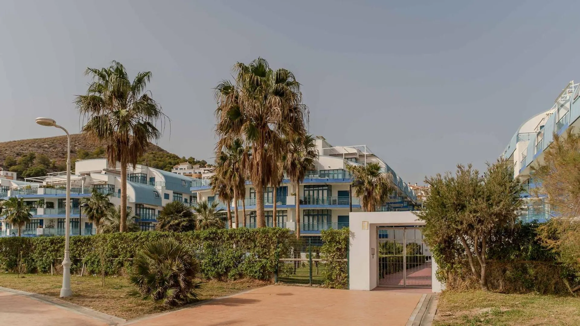 Rentitspain Castell Playa, Vistas Y Parking Castell de Ferro Spain