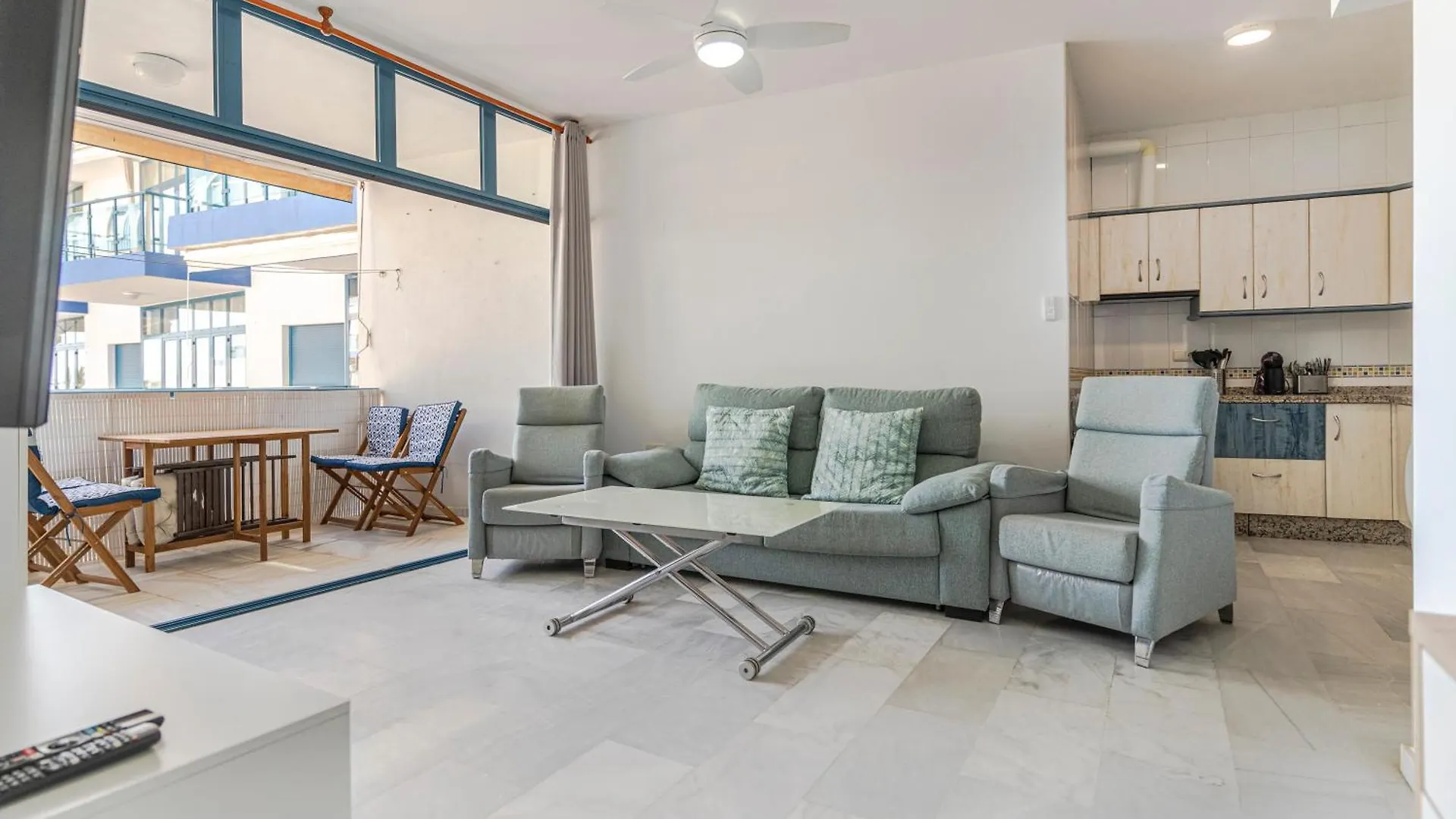 Rentitspain Castell Playa, Vistas Y Parking Castell de Ferro Apartment