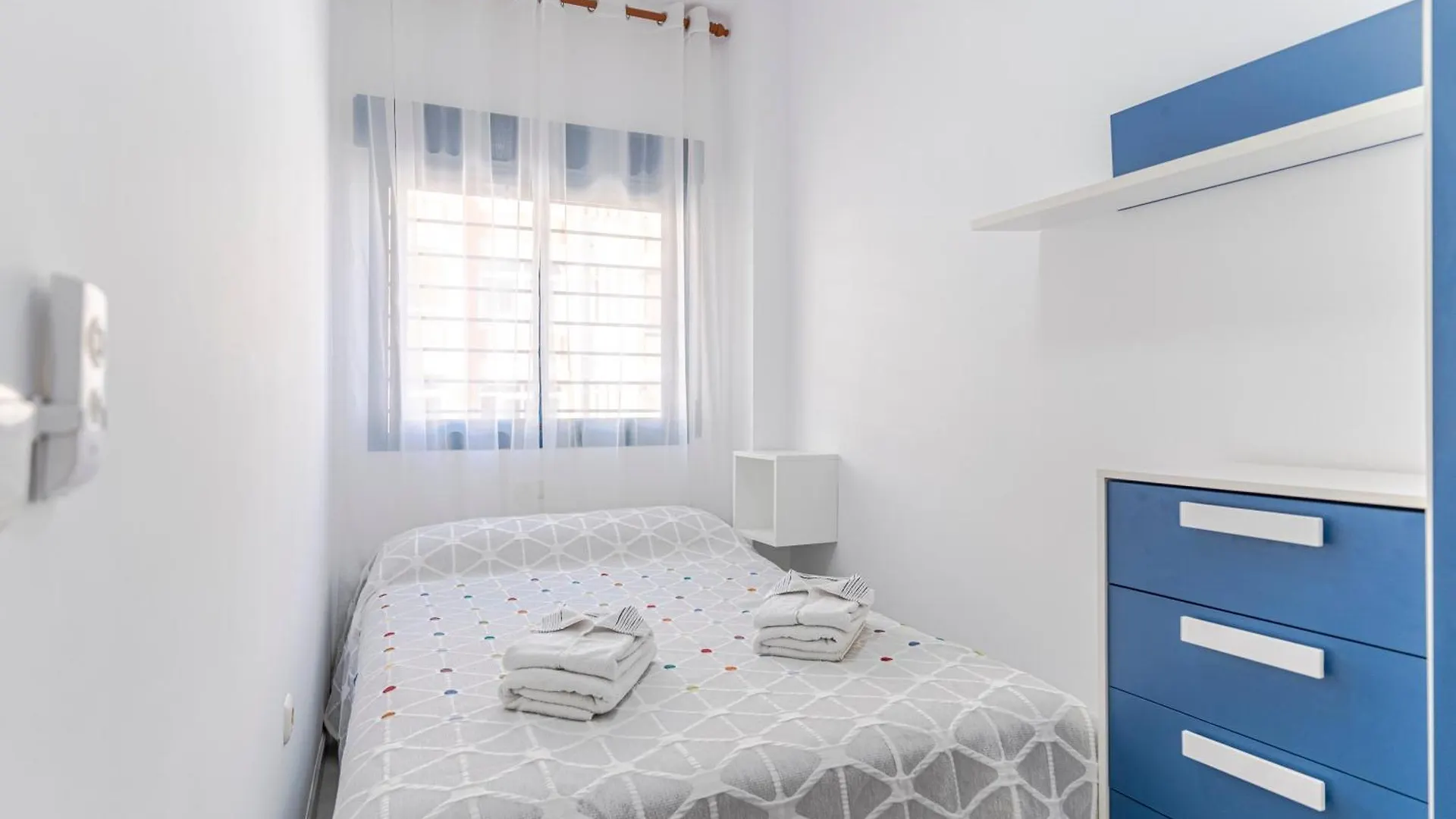 Rentitspain Castell Playa, Vistas Y Parking Castell de Ferro 0*,  Spain