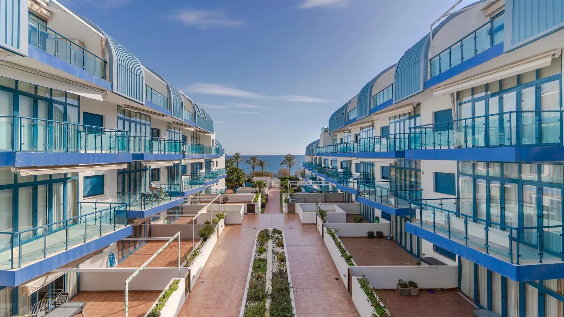 Rentitspain Castell Playa, Vistas Y Parking カステル・デ・フェロ