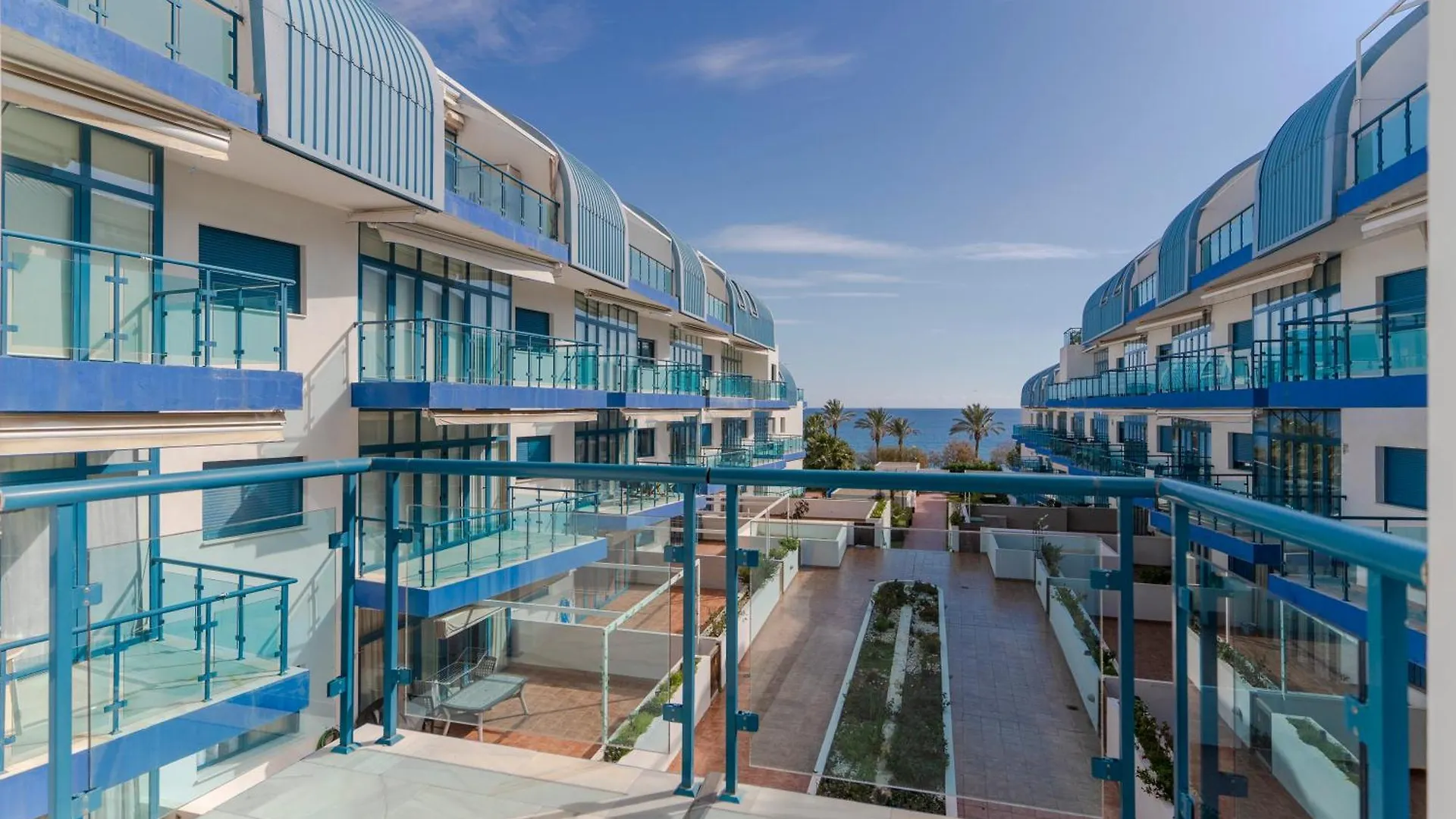 Rentitspain Castell Playa, Vistas Y Parking カステル・デ・フェロ 0*,  スペイン