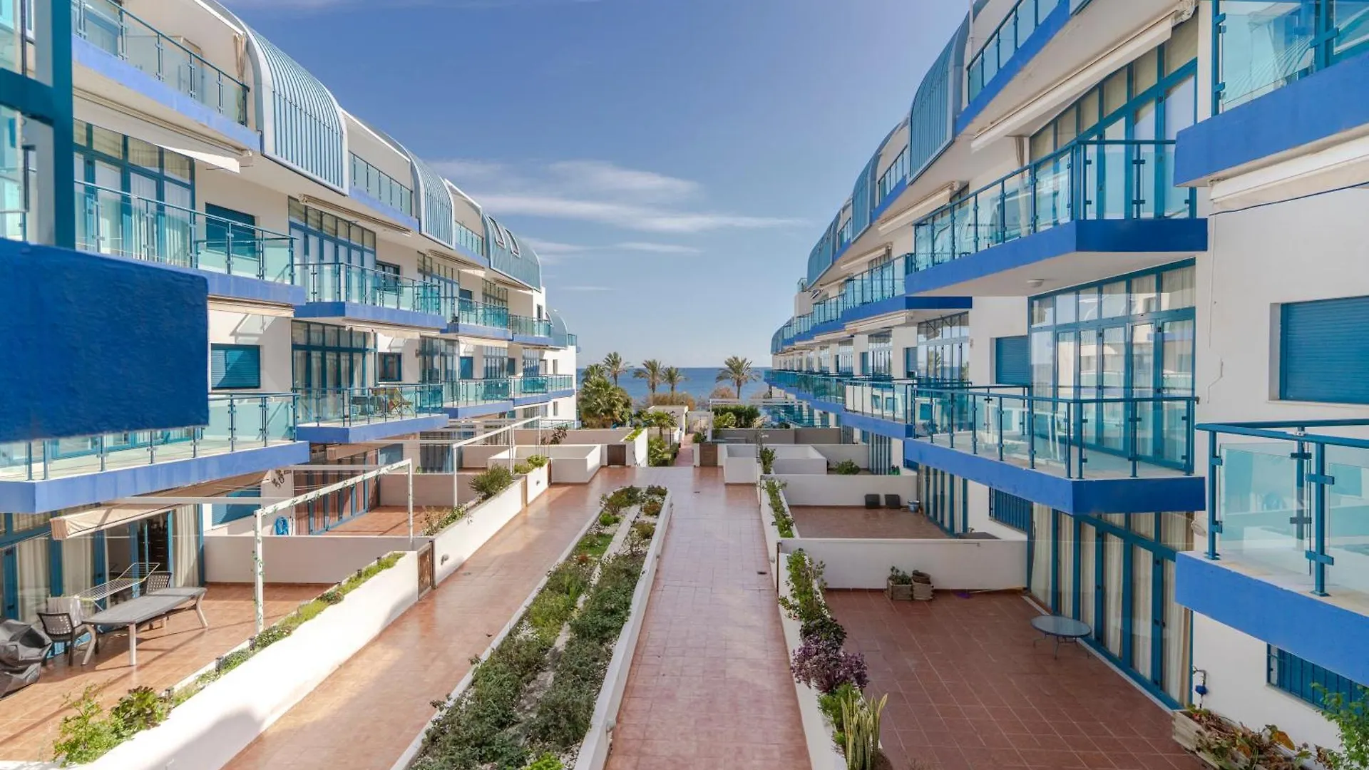 Rentitspain Castell Playa, Vistas Y Parking カステル・デ・フェロ スペイン